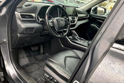 2021 Toyota Highlander Hybrid XLE