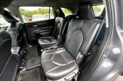 2021 Toyota Highlander Hybrid XLE