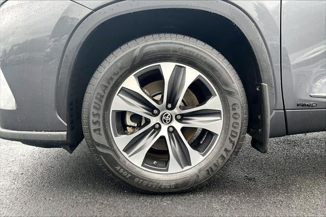 2021 Toyota Highlander Hybrid XLE