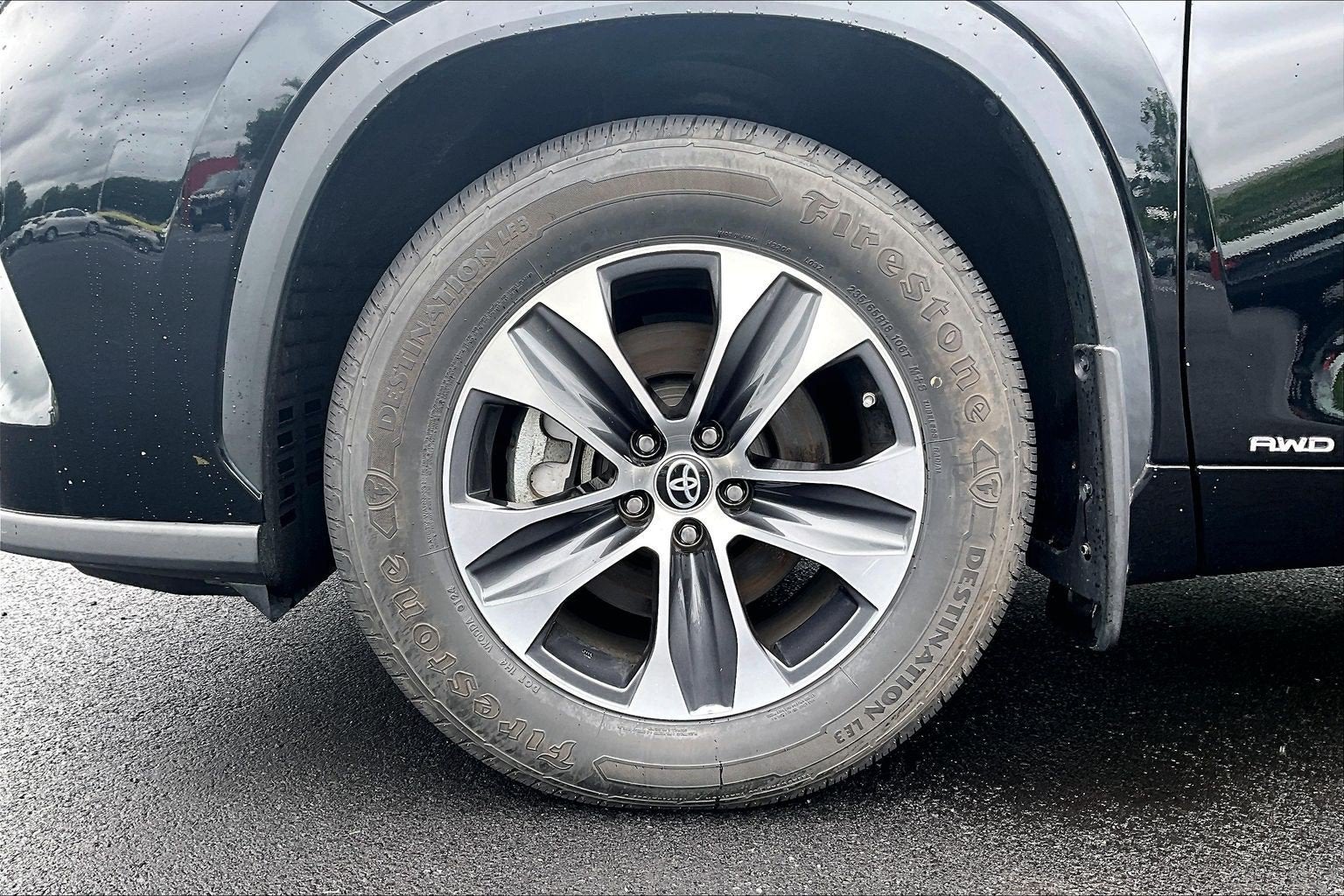 2022 Toyota Highlander Hybrid XLE