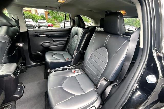 2022 Toyota Highlander Hybrid XLE