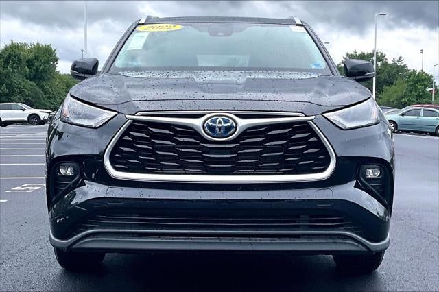 2022 Toyota Highlander Hybrid XLE