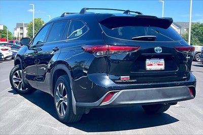 2021 Toyota Highlander Hybrid XLE
