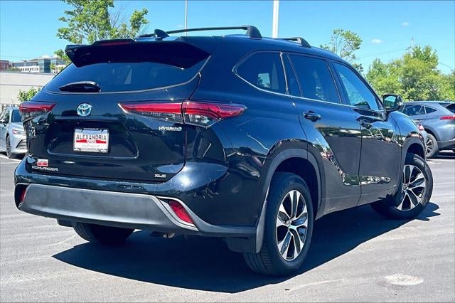 2021 Toyota Highlander Hybrid XLE