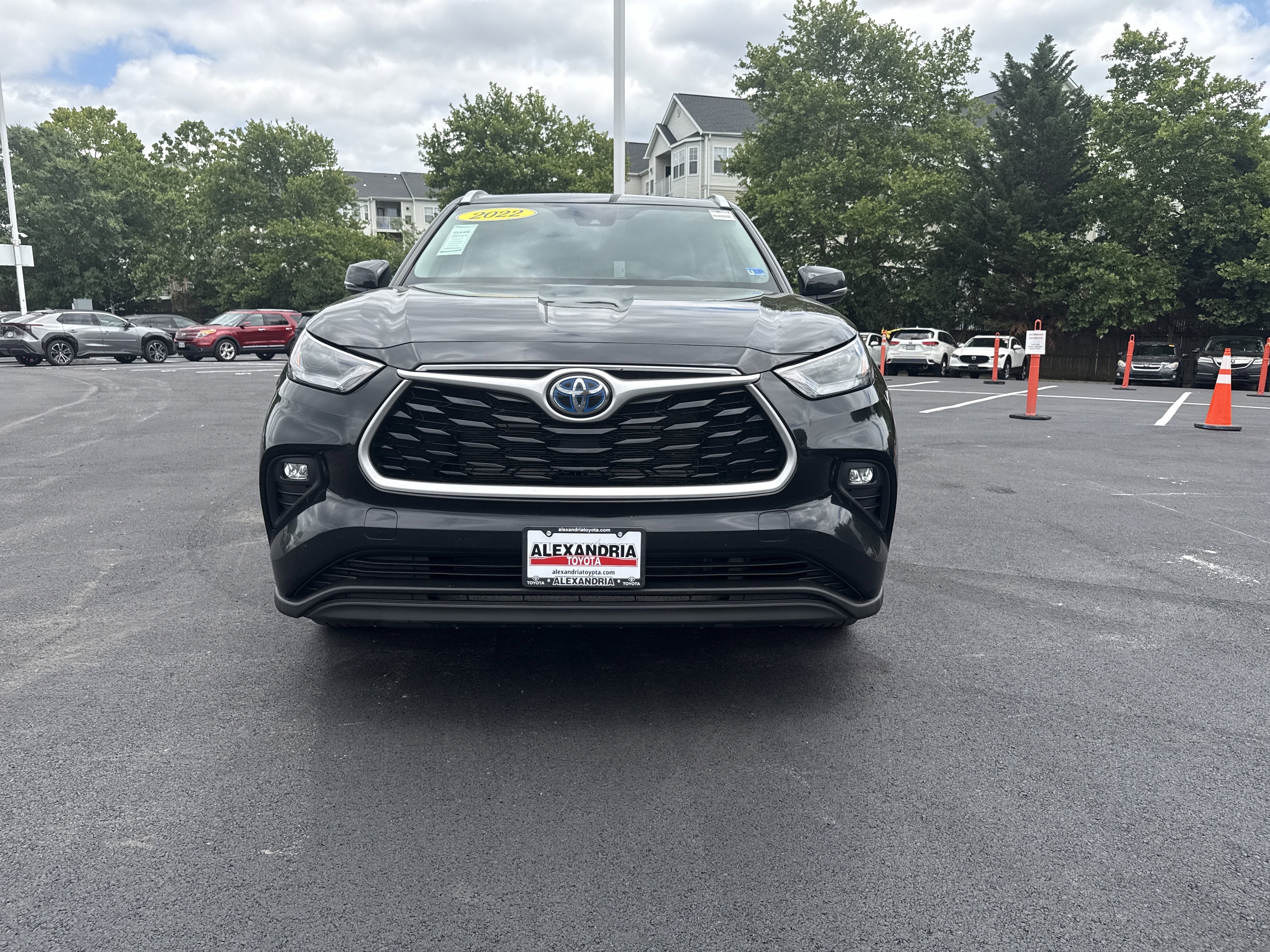 2022 Toyota Highlander Hybrid XLE