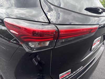 2022 Toyota Highlander Hybrid XLE