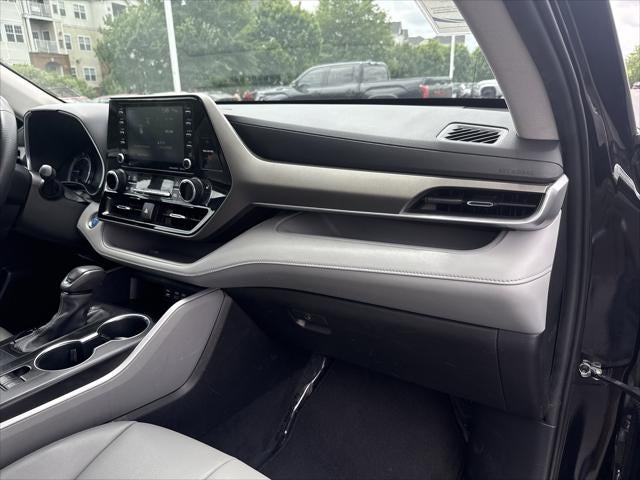 2022 Toyota Highlander Hybrid XLE