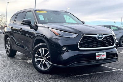2022 Toyota Highlander Hybrid XLE