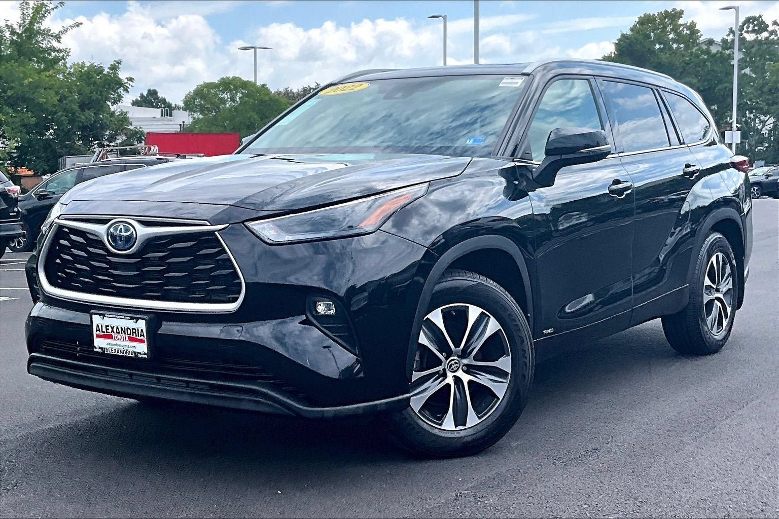 2022 Toyota Highlander Hybrid XLE