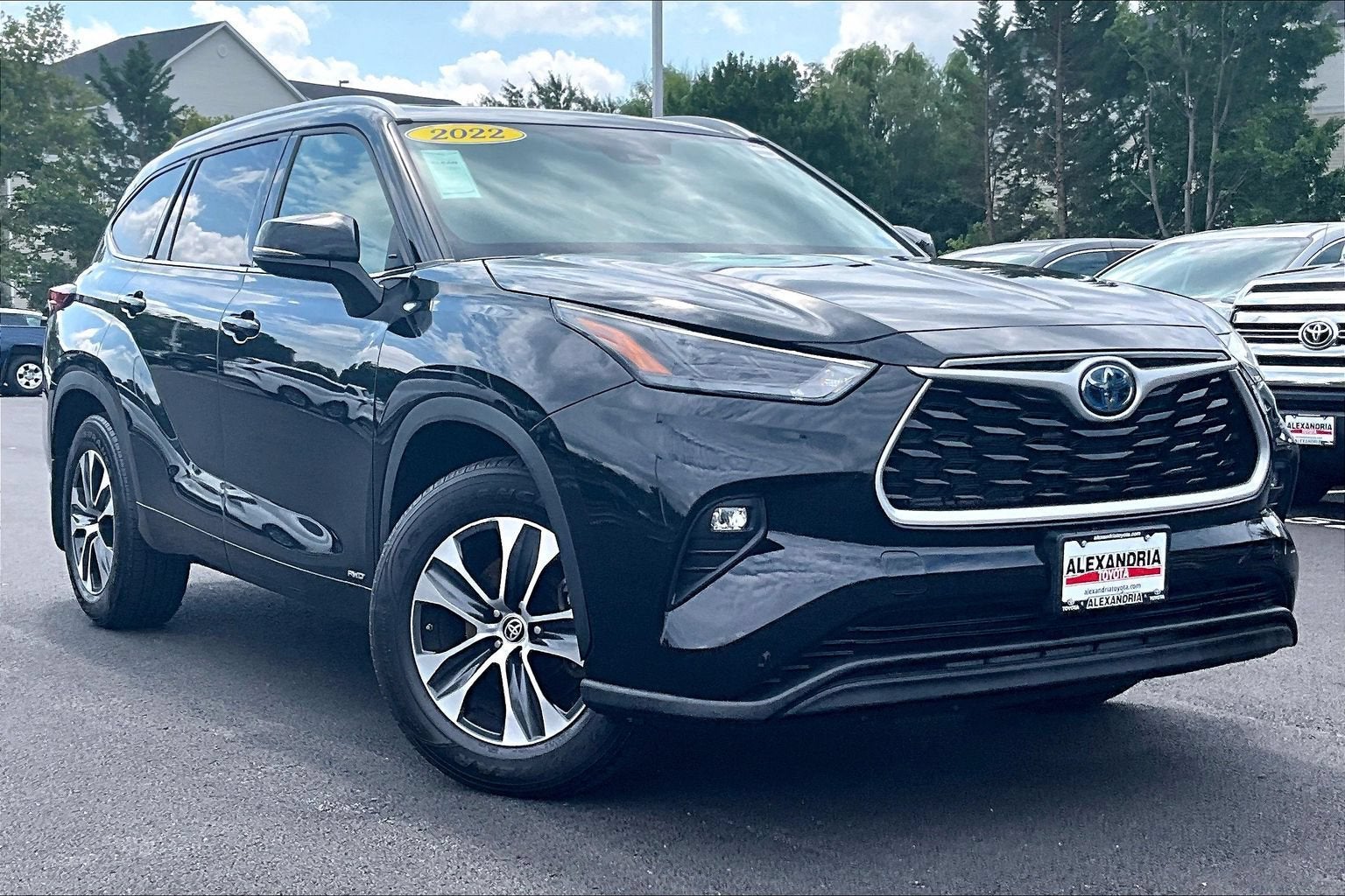 2022 Toyota Highlander Hybrid XLE