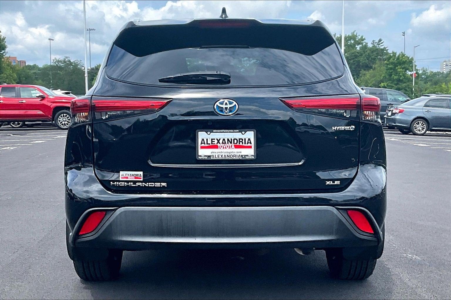 2022 Toyota Highlander Hybrid XLE