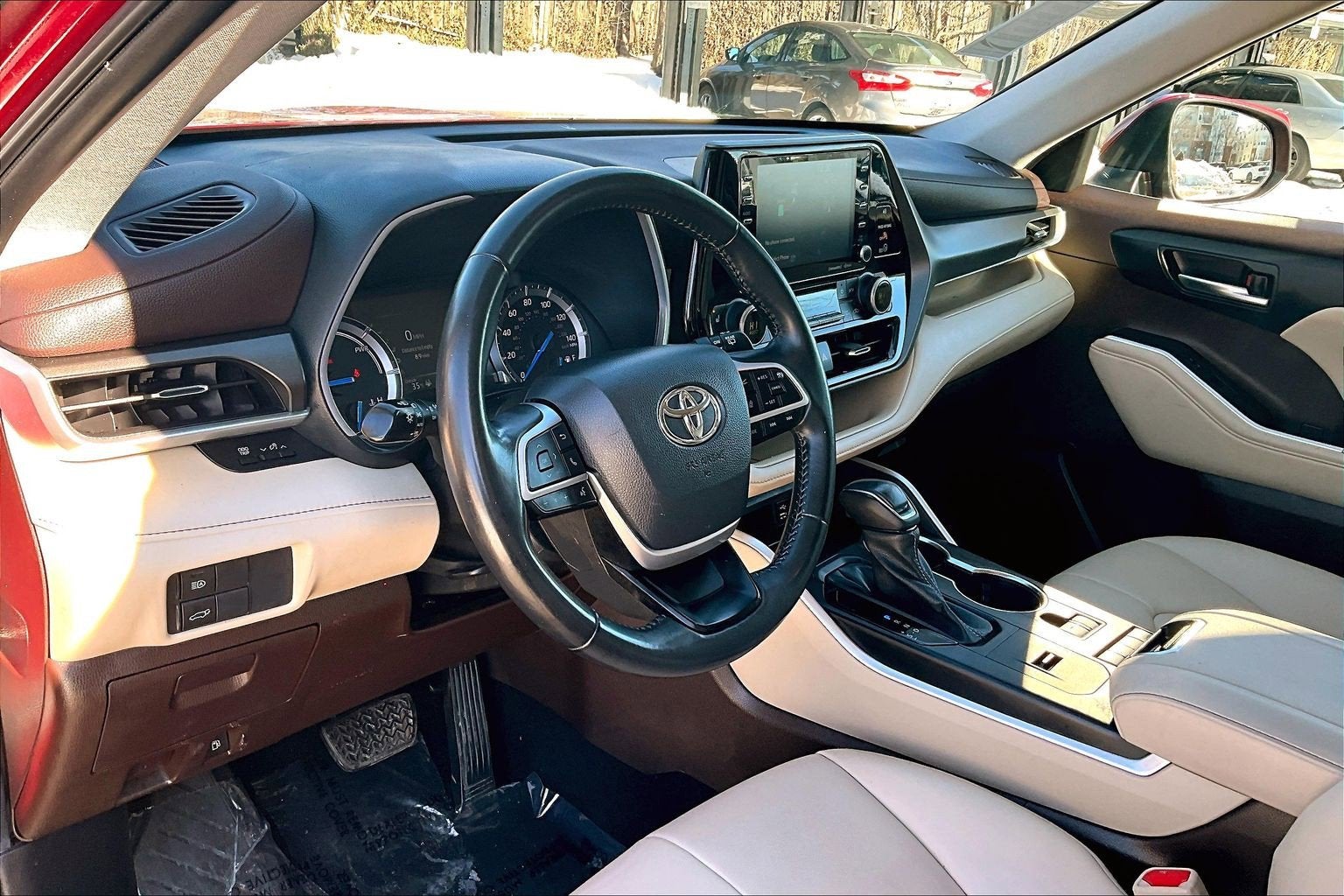 2022 Toyota Highlander Hybrid XLE