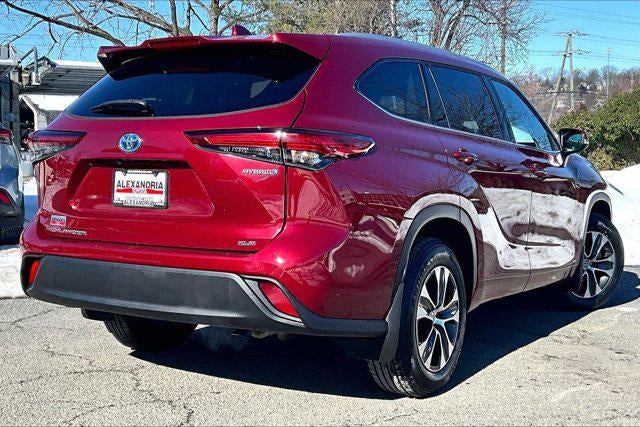 2022 Toyota Highlander Hybrid XLE