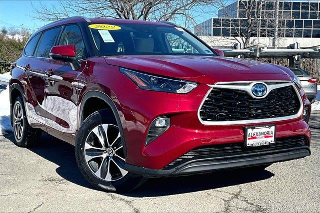 2022 Toyota Highlander Hybrid XLE