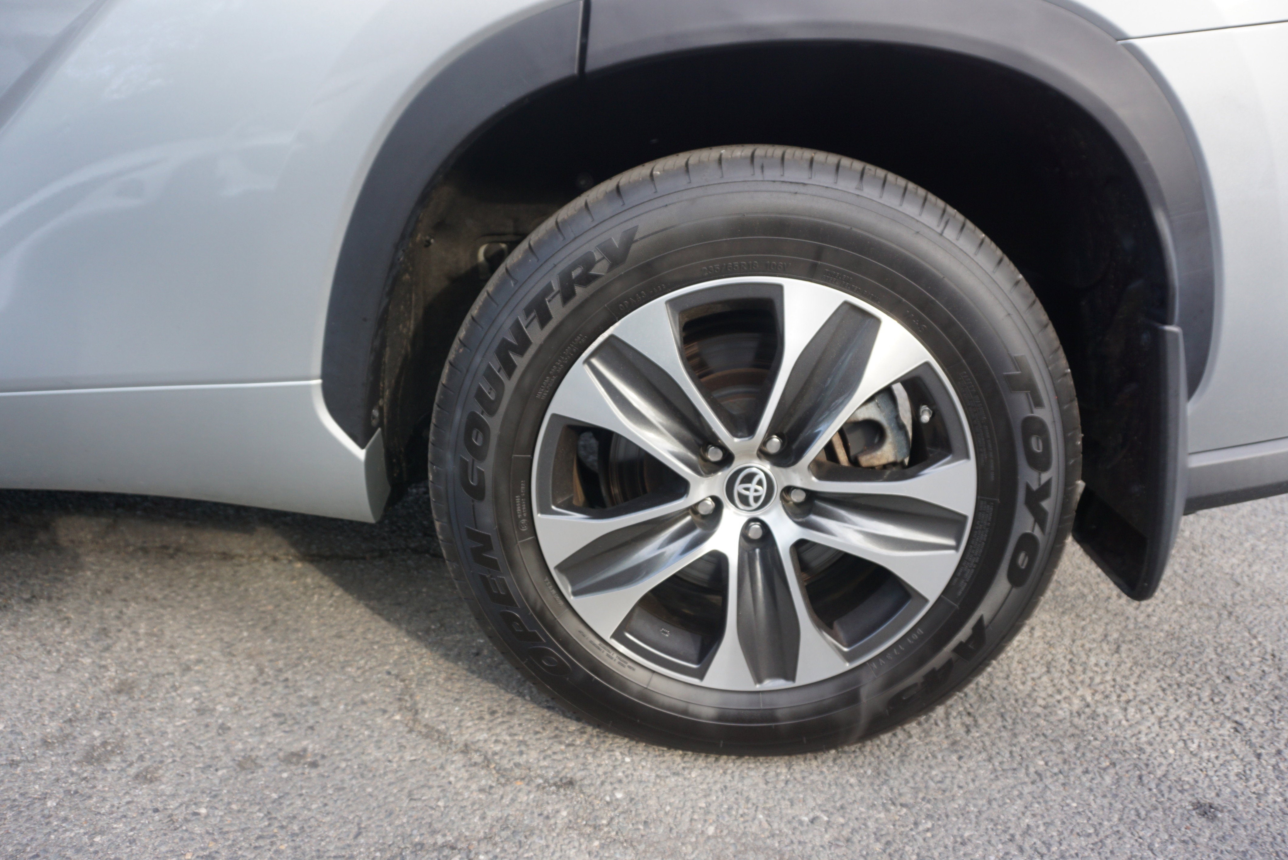 2022 Toyota Highlander Base