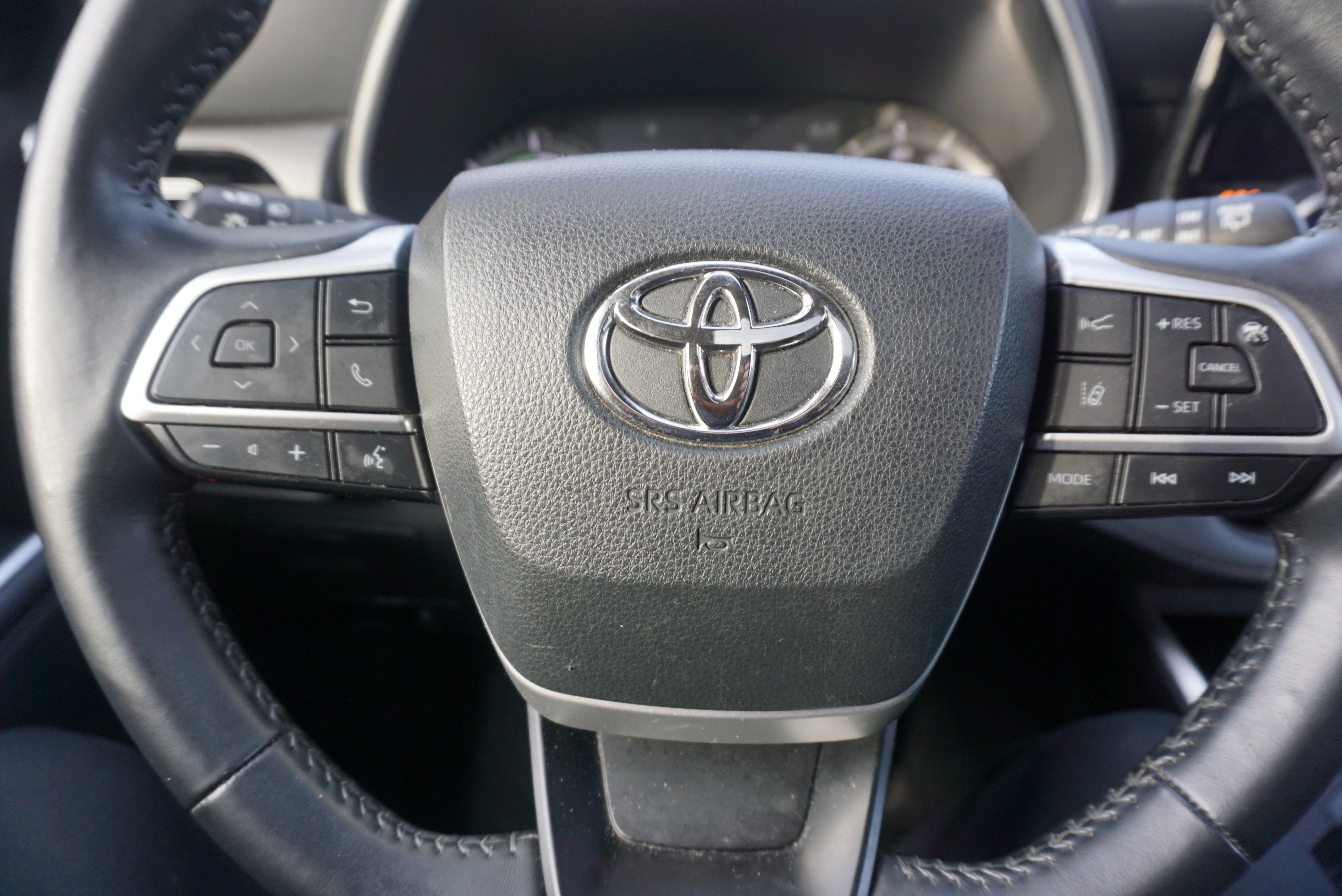 2022 Toyota Highlander Base