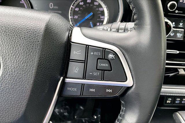 2022 Toyota Highlander Hybrid XLE