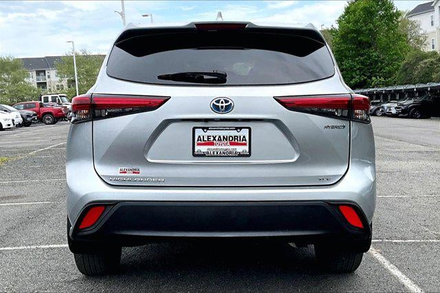 2022 Toyota Highlander Hybrid XLE
