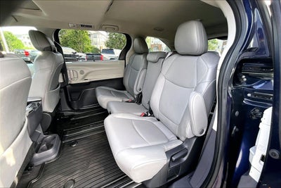 2022 Toyota Sienna XLE