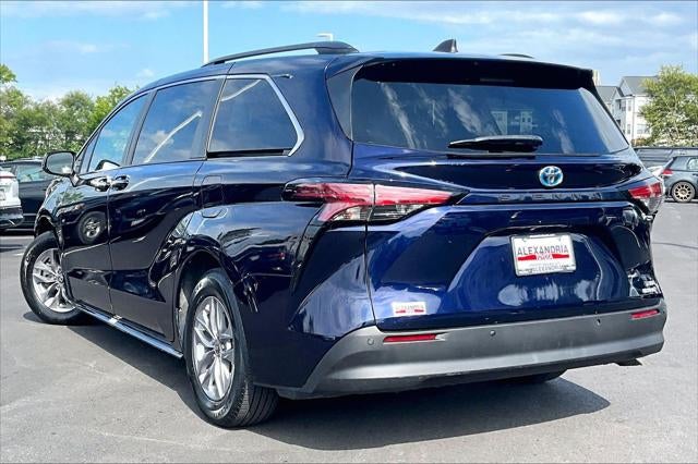 2022 Toyota Sienna XLE