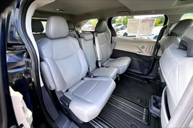 2022 Toyota Sienna XLE