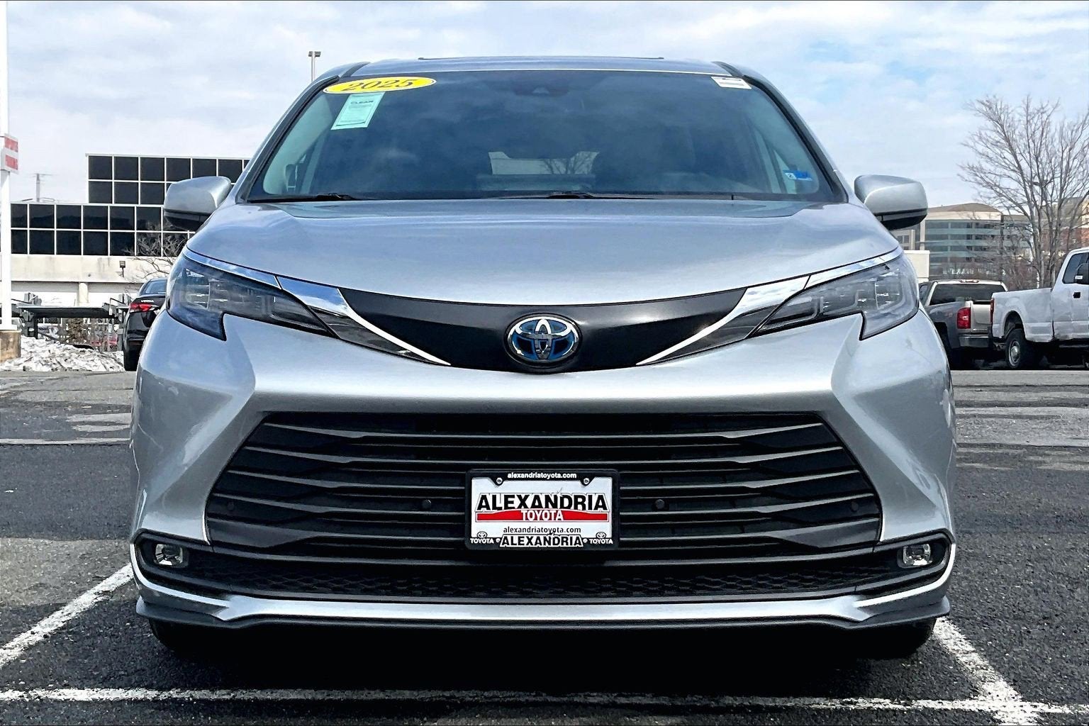 2025 Toyota Sienna XLE