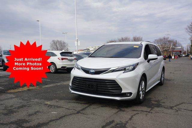 2025 Toyota Sienna XLE