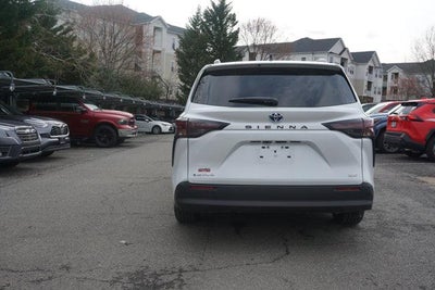 2025 Toyota Sienna XLE