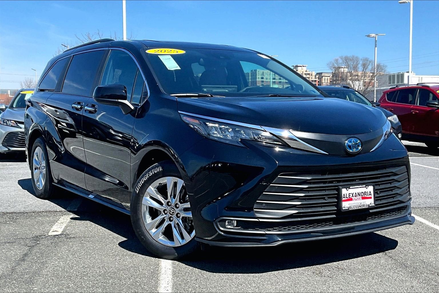 2025 Toyota Sienna XLE