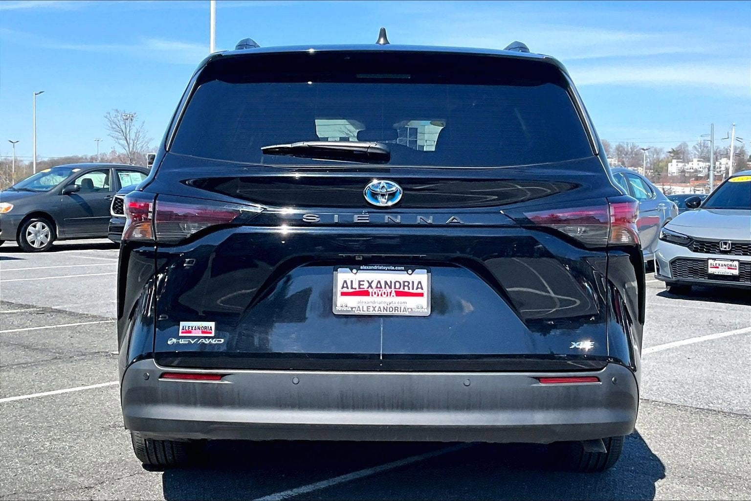 2025 Toyota Sienna XLE