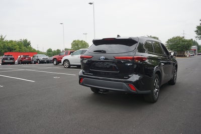 2023 Toyota Highlander Hybrid XLE