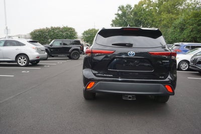 2023 Toyota Highlander Hybrid XLE