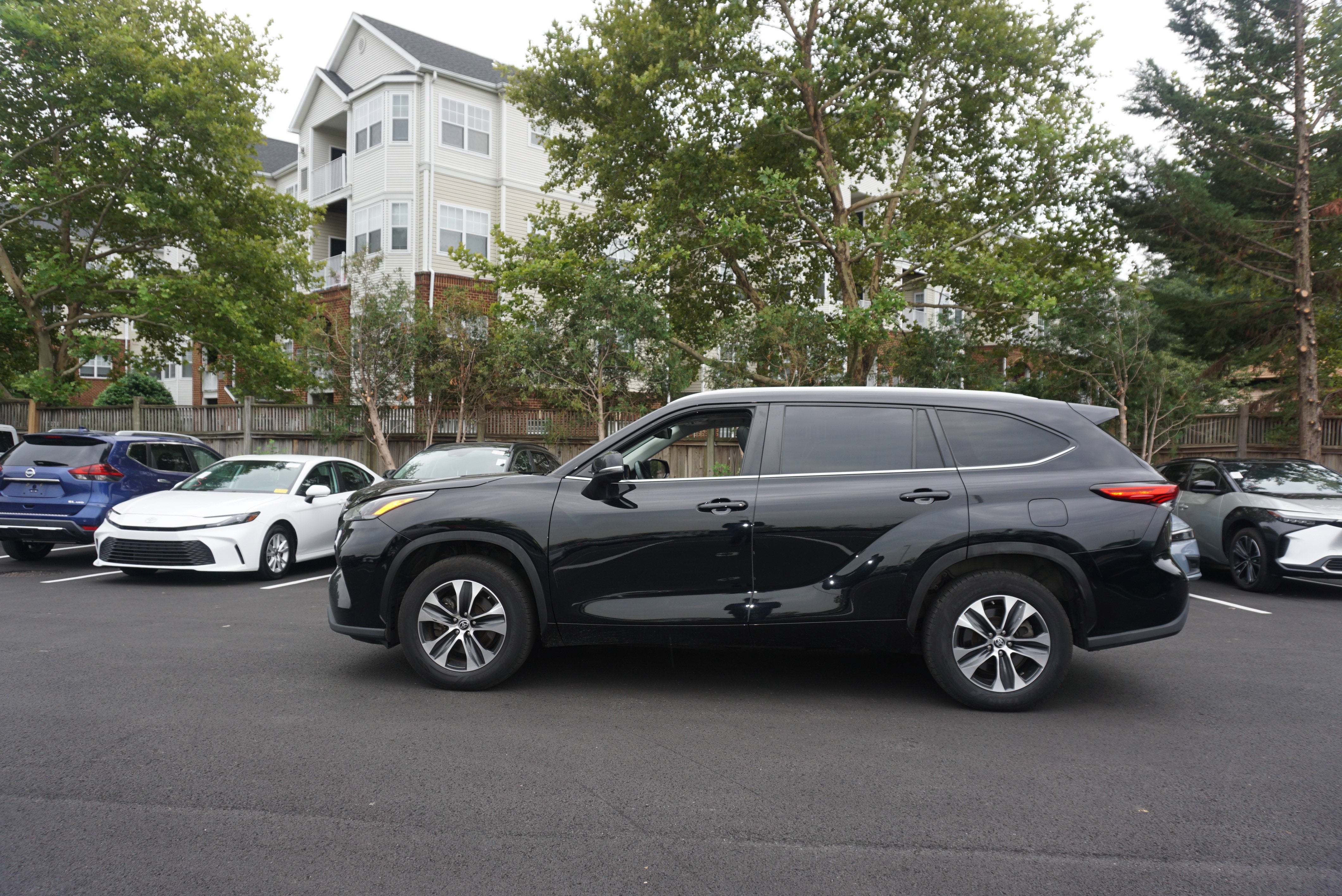 2023 Toyota Highlander Hybrid XLE