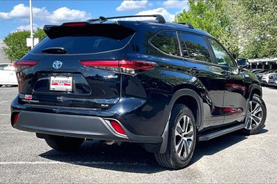 2023 Toyota Highlander Hybrid XLE
