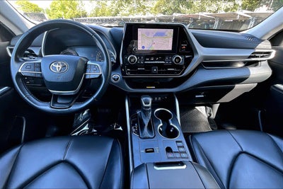 2023 Toyota Highlander Hybrid XLE