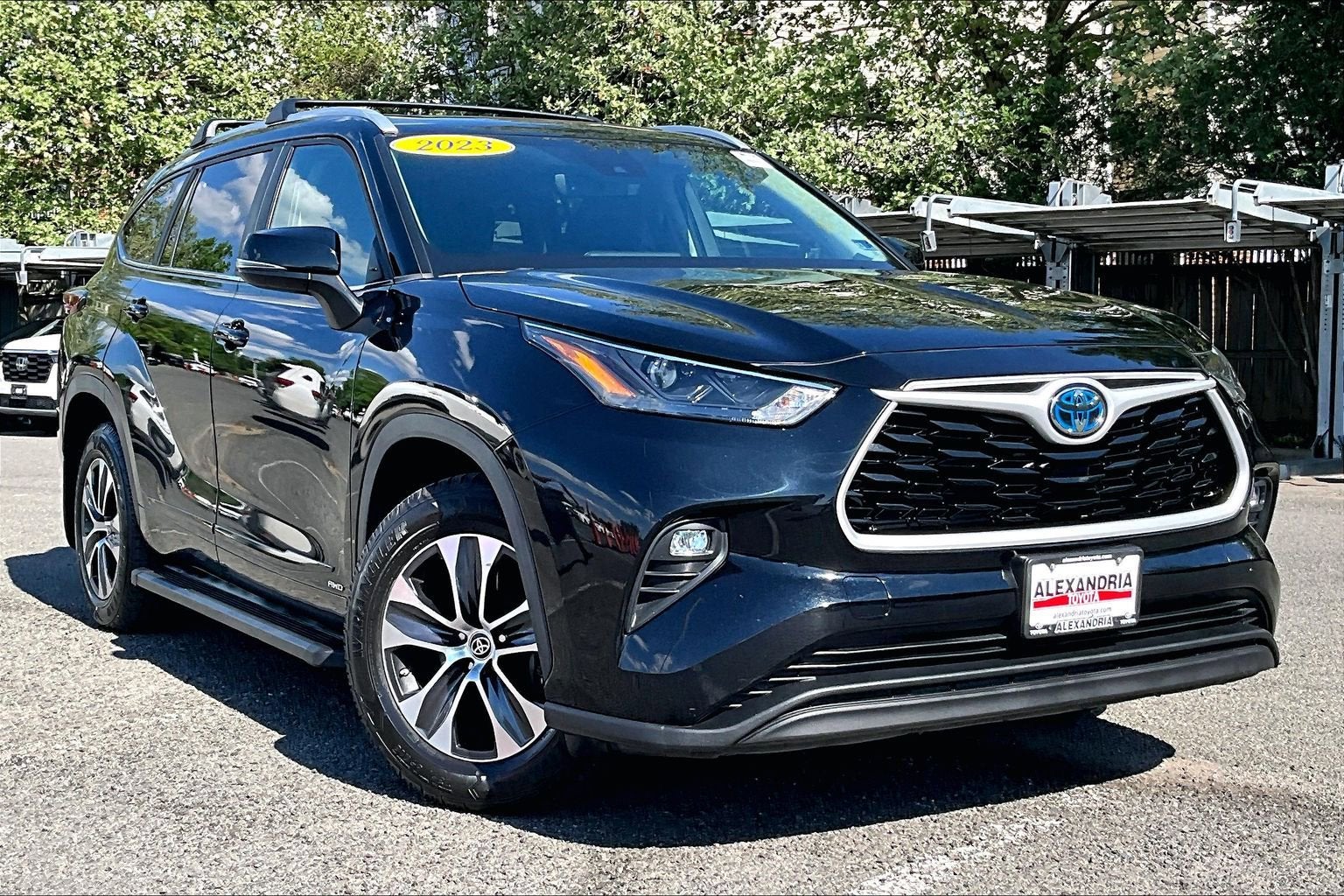2023 Toyota Highlander Hybrid XLE