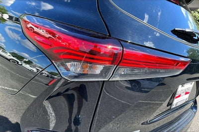 2023 Toyota Highlander Hybrid XLE