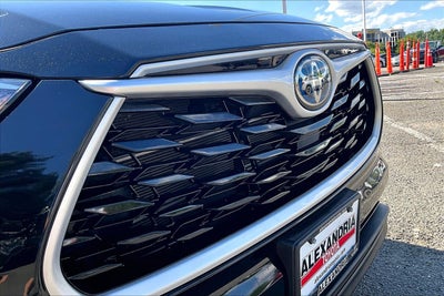 2023 Toyota Highlander Hybrid XLE