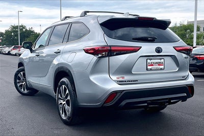 2023 Toyota Highlander Hybrid XLE