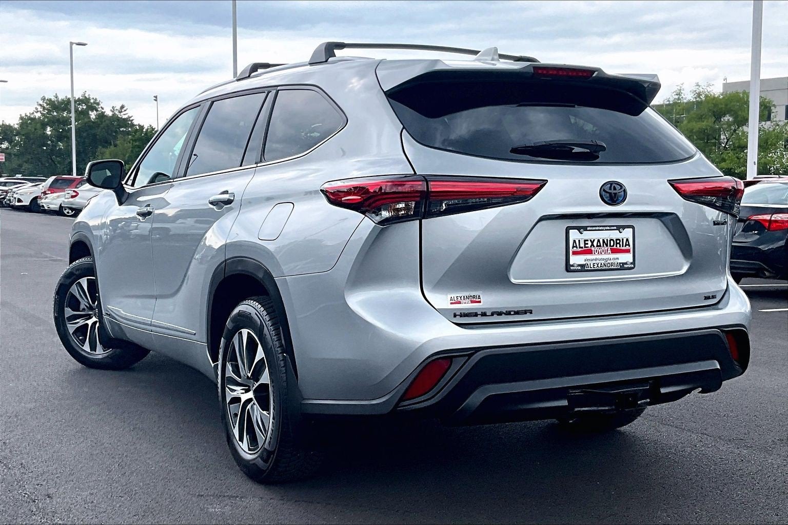 2023 Toyota Highlander Hybrid XLE
