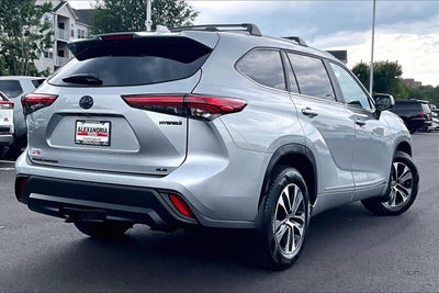 2023 Toyota Highlander Hybrid XLE