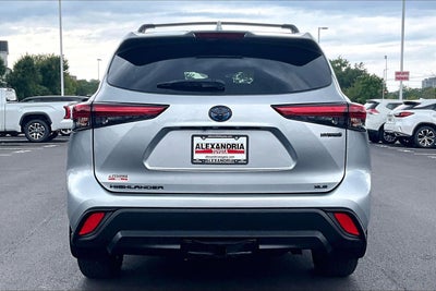 2023 Toyota Highlander Hybrid XLE