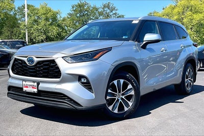2023 Toyota Highlander Hybrid XLE