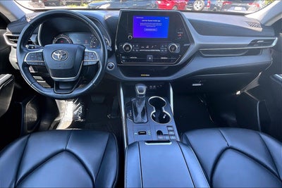 2023 Toyota Highlander Hybrid XLE