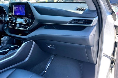 2023 Toyota Highlander Hybrid XLE