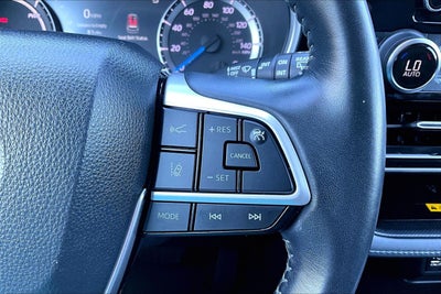 2023 Toyota Highlander Hybrid XLE