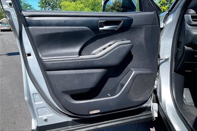 2023 Toyota Highlander Hybrid XLE