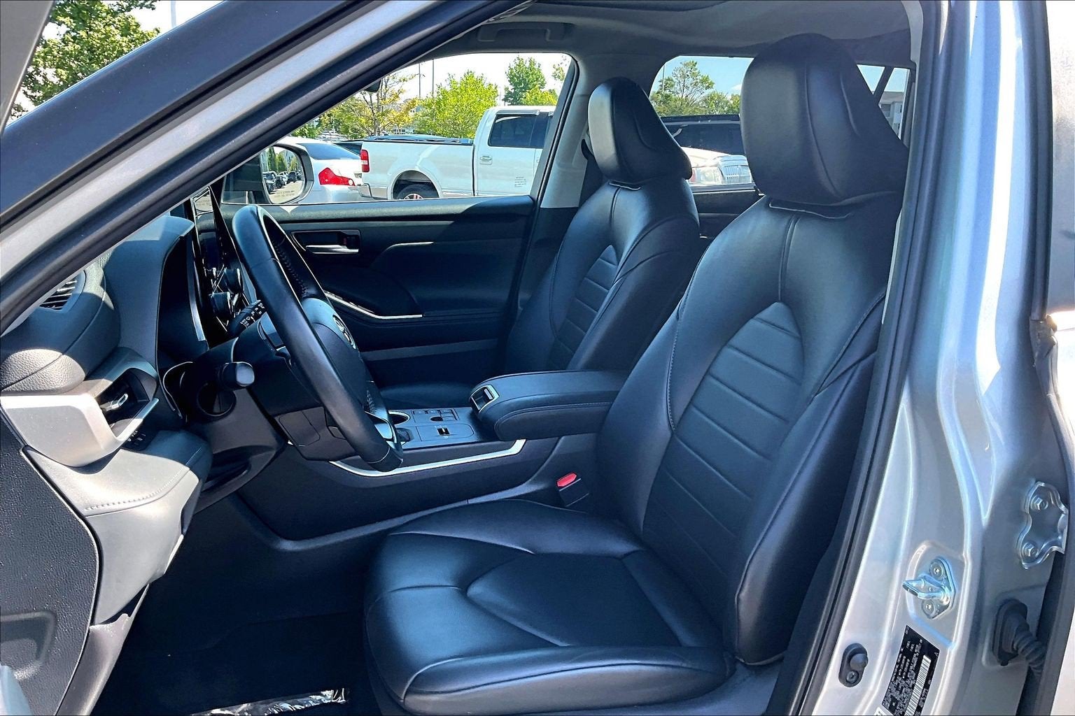 2023 Toyota Highlander Hybrid XLE