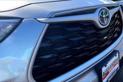 2023 Toyota Highlander Hybrid XLE