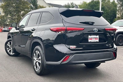 2023 Toyota Highlander Hybrid XLE